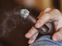 FDA_Regulating_Cigars_050a4