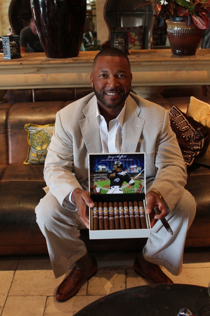 Very Rare Gary Sheffield Signed 500 Home Run Cigar Baseball