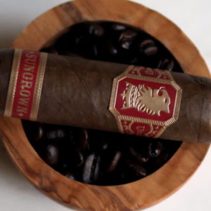 Undercrown Sun Grown Flying Pig Review Closeup