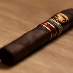 Padron Family Reserve 85 Year Maduro Review closeup