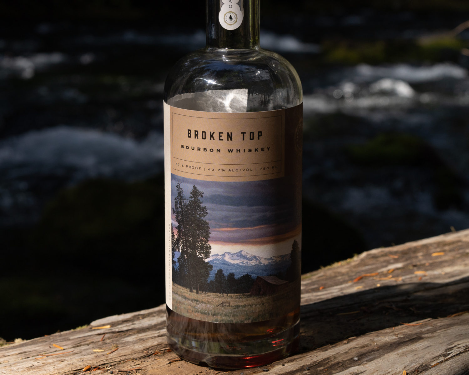 Broken Top Bourbon Whiskey Review