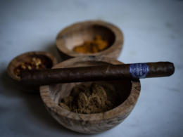 La Relatos Cigar Review