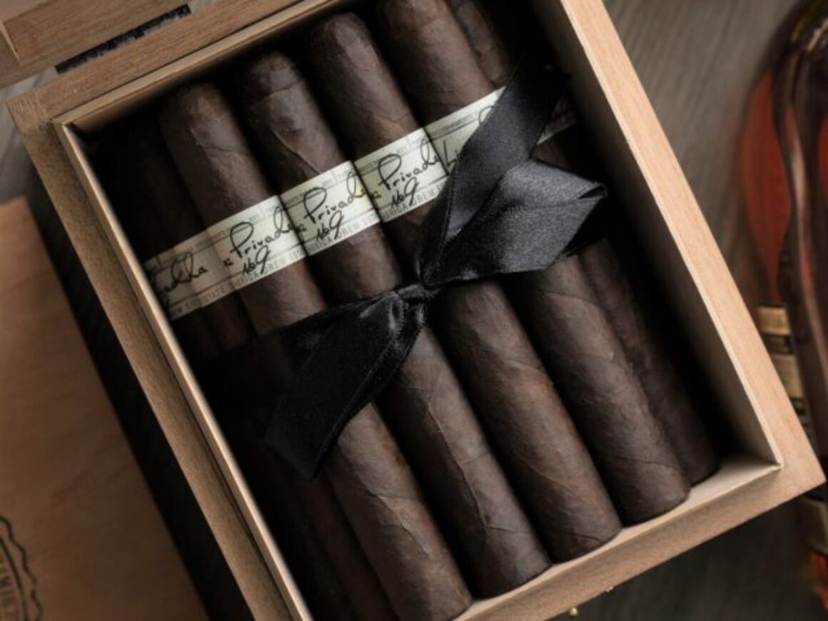 Drew Estate Liga Privada No 9 Toro Review 2