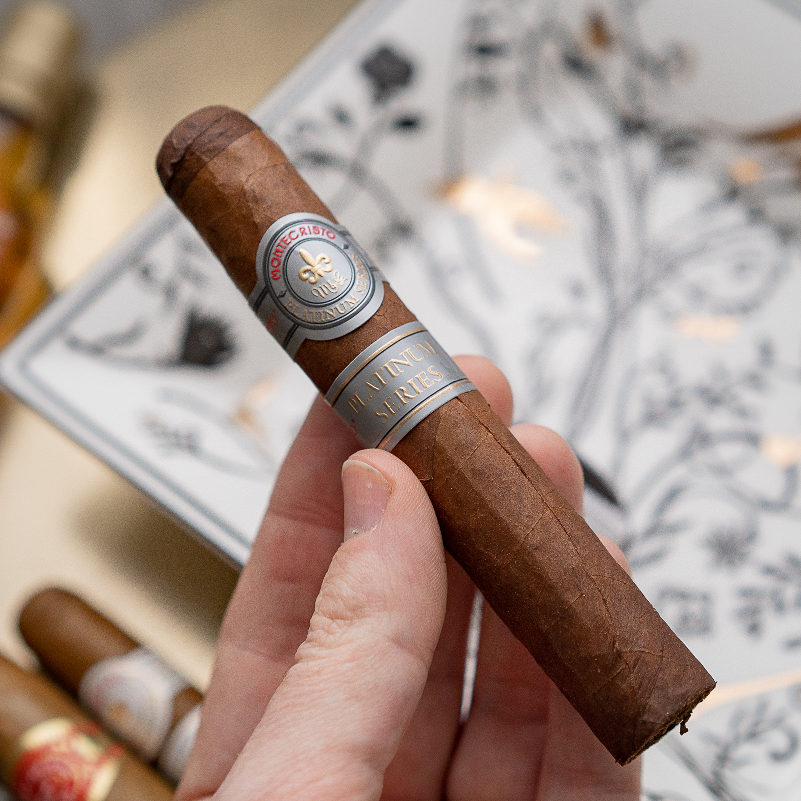 Blind Review: Montecristo Platinum Robusto